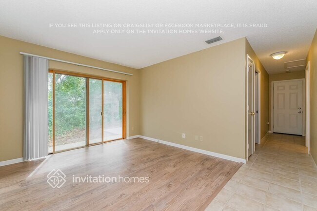 Building Photo - 2975 Kenmore Pl