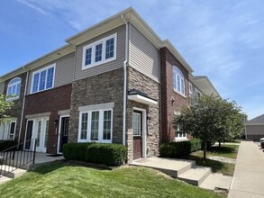 Building Photo - 5619 Arbor Chase Dr