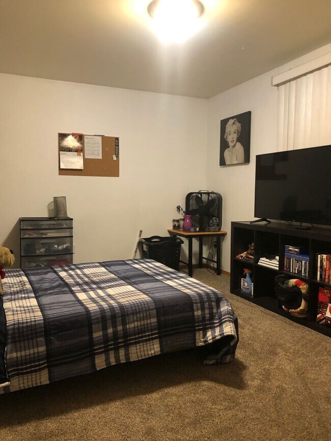 Foto del edificio - 711 B St