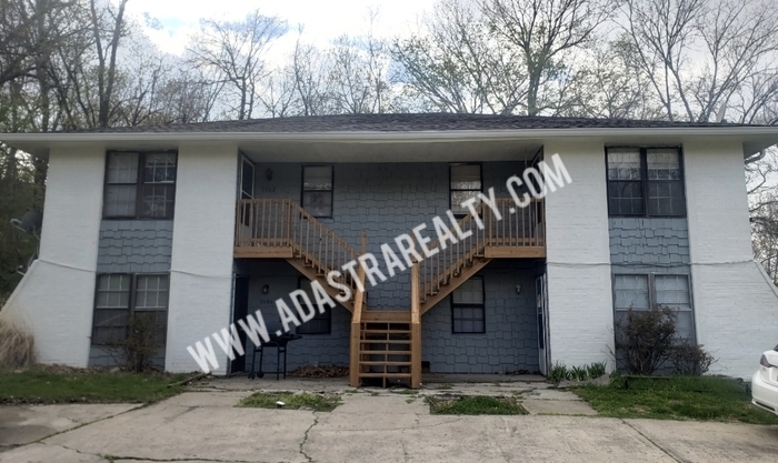 Building Photo - 7026 Woodson Rd