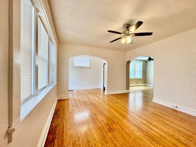 Foto del edificio - 4243 Louisiana Ave