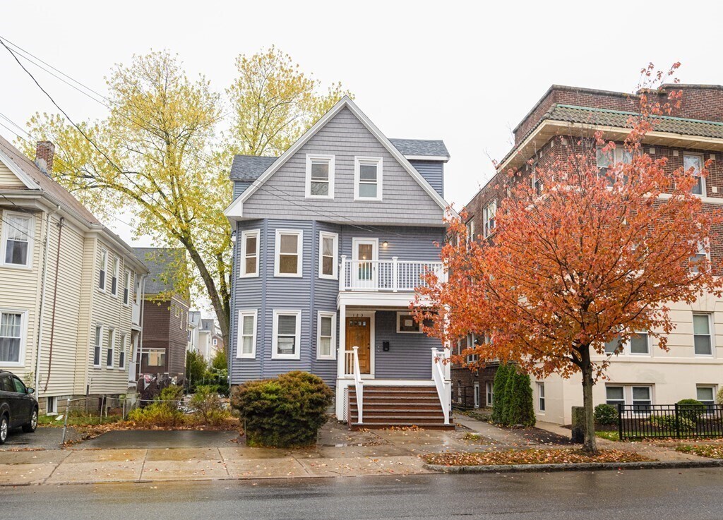 Primary Photo - 123 W Wyoming Ave