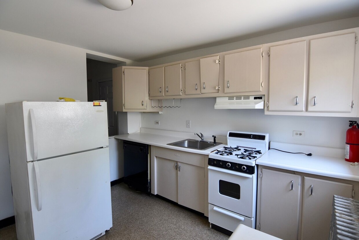 Foto principal - 2533 E Boston St