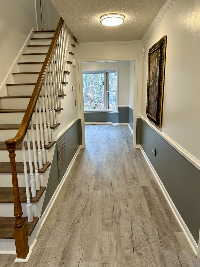 Building Photo - 510 Squire Cir