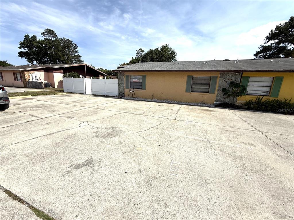 Primary Photo - 4142 Flying Fortress Ave