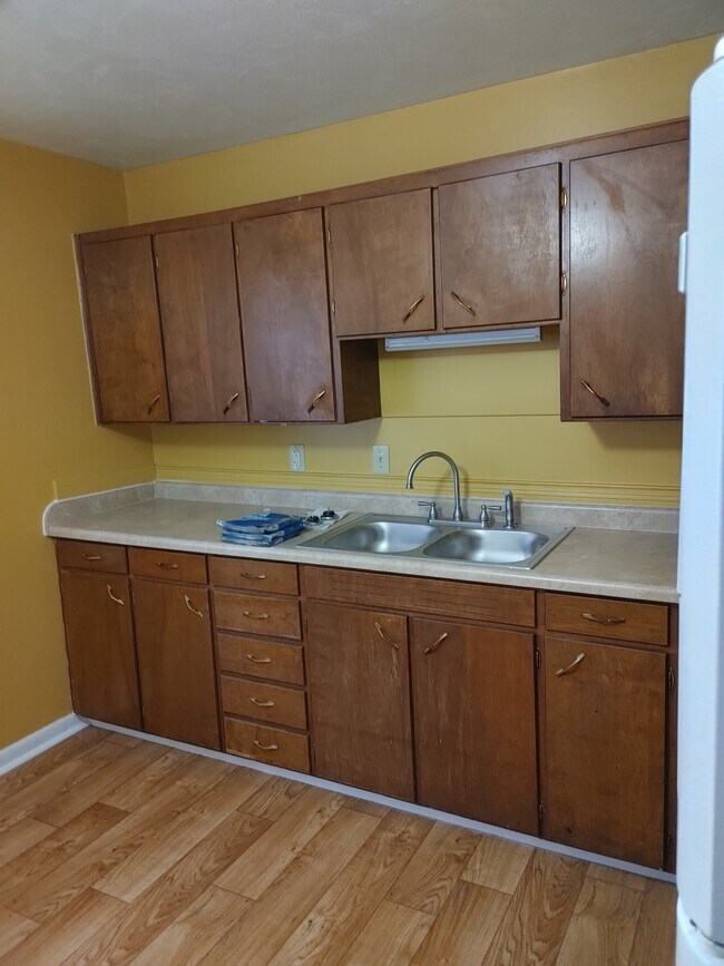 Foto del edificio - 2121 Euclid Ave