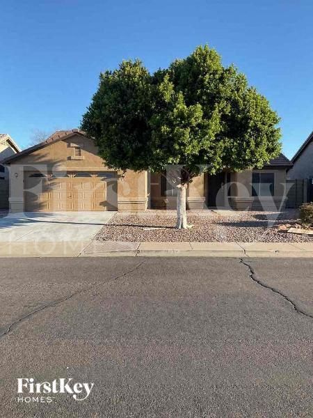 Foto principal - 9738 E Juanita Ave