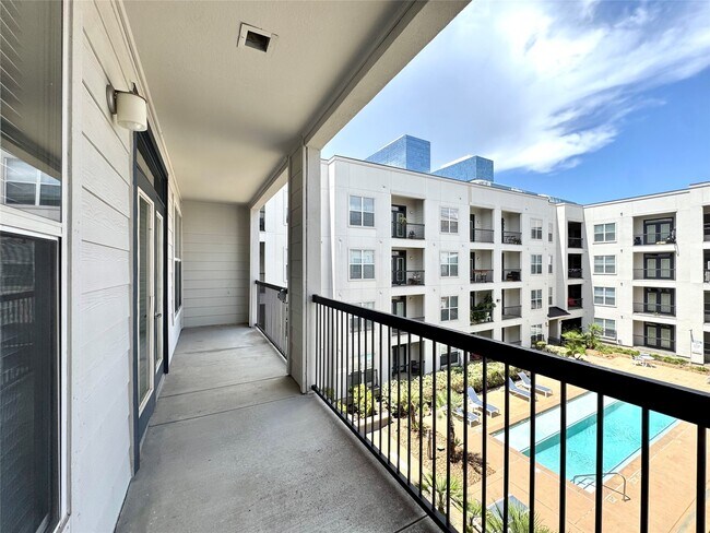 Foto del edificio - 3660 Richmond Ave.