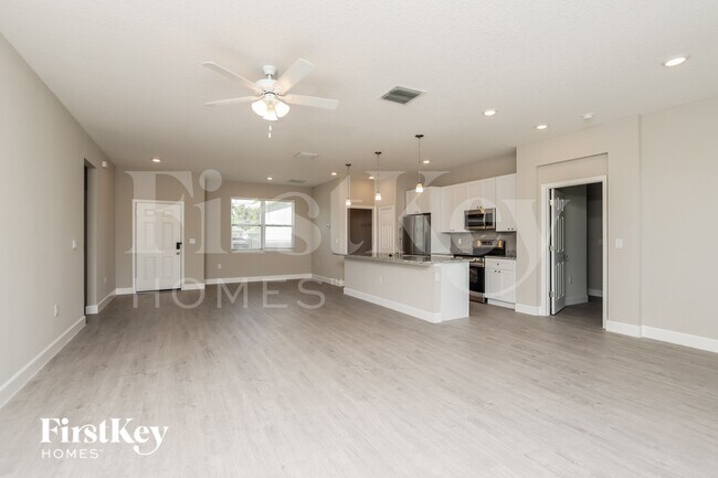 Foto del edificio - 1690 San Diego St SE