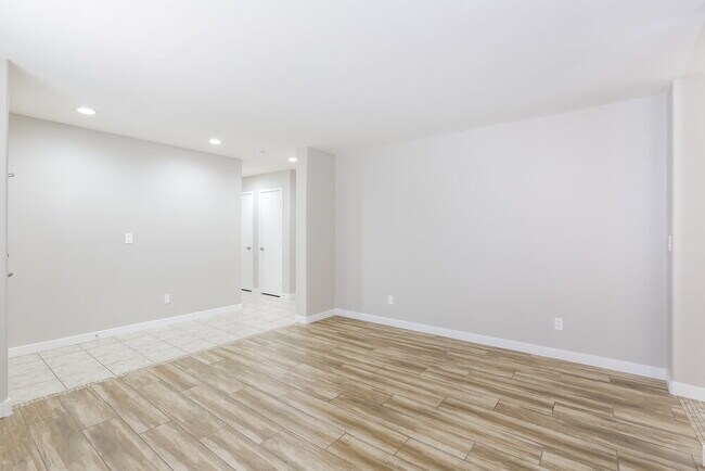 Building Photo - 9543 Virginia Pine Ct