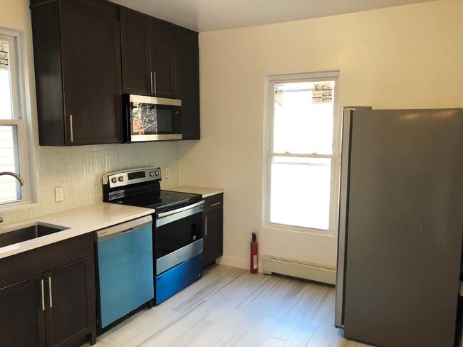 Foto del edificio - 165 W 228th St