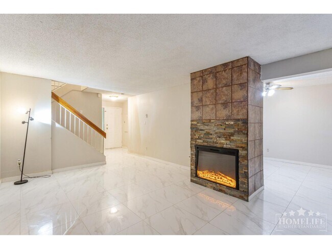 Photo du bâtiment - 9976-9149 149 St