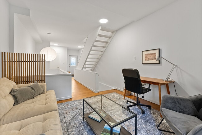 Photo du bâtiment - 232 Waverley Rd