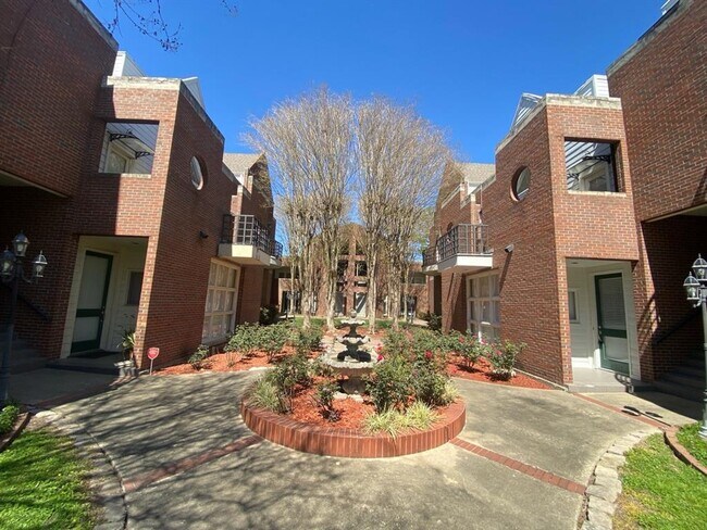 Foto del edificio - 11846 Taylorcrest Rd