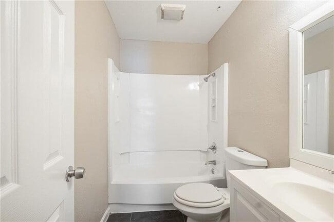 Foto principal - 6110 Wheless Cove