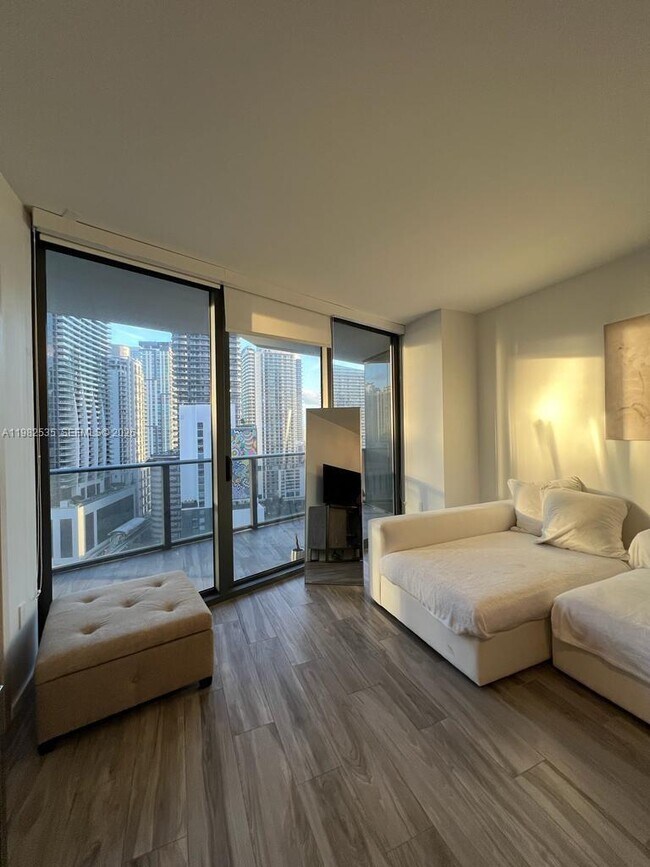 Foto del edificio - 801 S Miami Ave