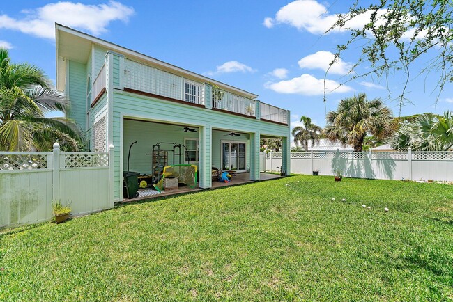 Building Photo - 807 Xanadu Pl
