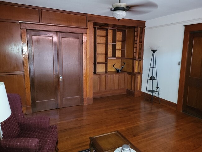 Built in Shelves/ Walk in Closet - 2231 Marengo St