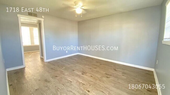 Foto del edificio - RENT is $725+ Pay $0 deposit at Move-In (S...
