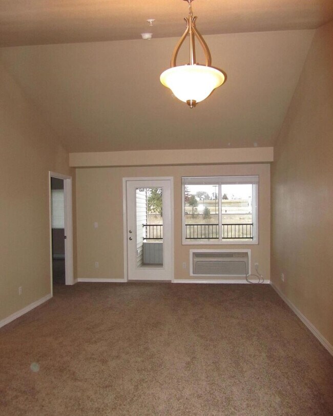 Foto del edificio - Beautiful Second-Floor Condo in Promenade Post Falls
