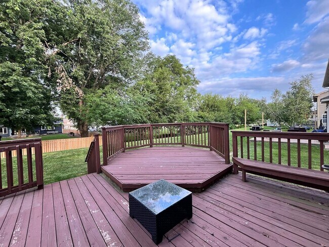 Foto del edificio - 2803 Bluewater Cir