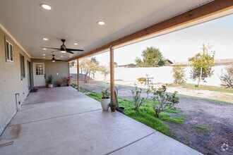 Building Photo - 8428 W Heatherbrae Dr