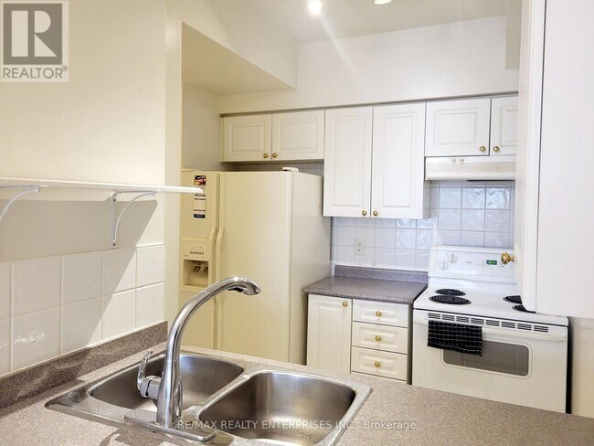 Photo du bâtiment - 55 Strathaven Dr