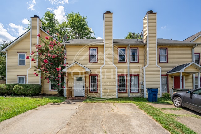 Building Photo - 1330 Kennesaw Trace Ct