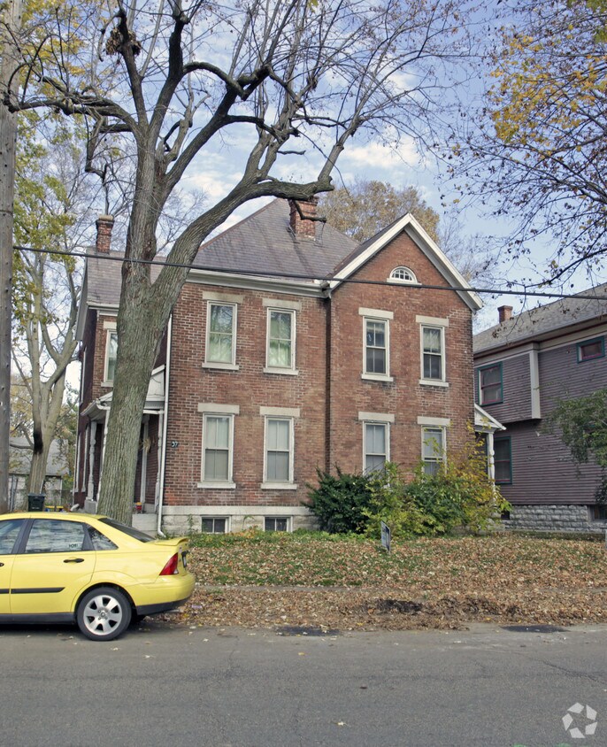 Building Photo - 35-37 W Riverview Ave