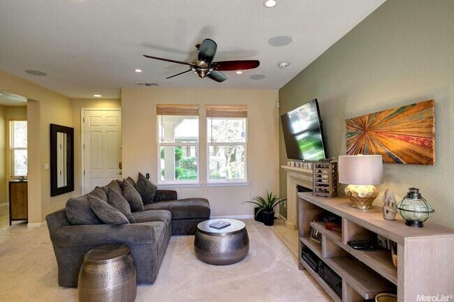 Foto del edificio - Coming Soon! Stunning Home in Mountain House 2 Junior Primary bedrooms w/ own Private Bath!