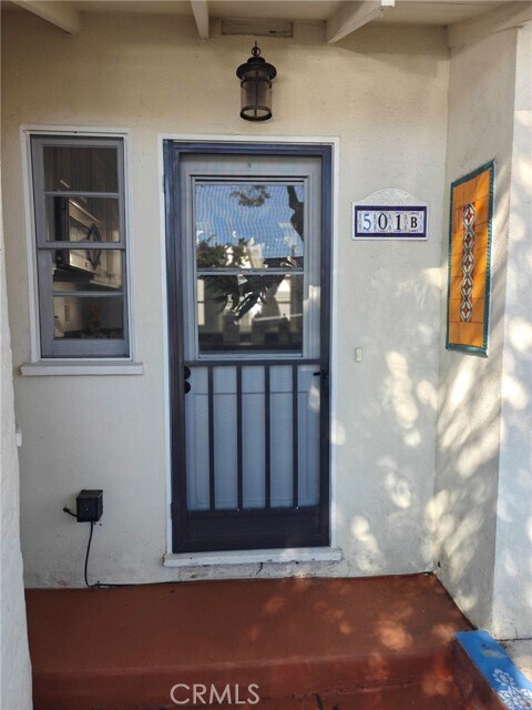 Building Photo - 501 Avenue B Ave