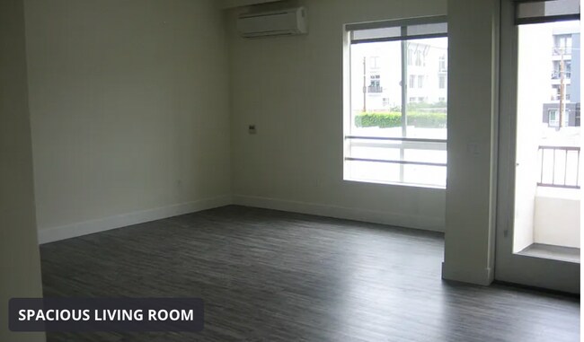 Foto del edificio - 11115 McCormick St