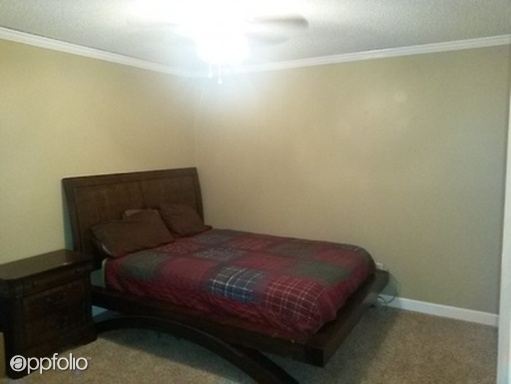 Building Photo - 119 Rolling Oaks Dr