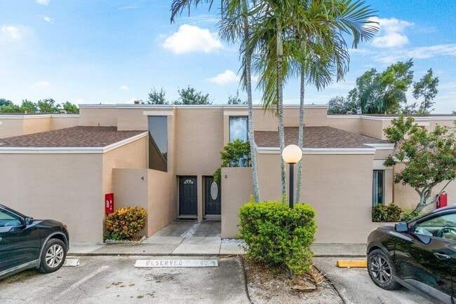 Building Photo - 1149 NW 13th St