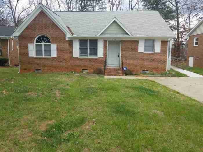 Primary Photo - 2114 Arden Pl