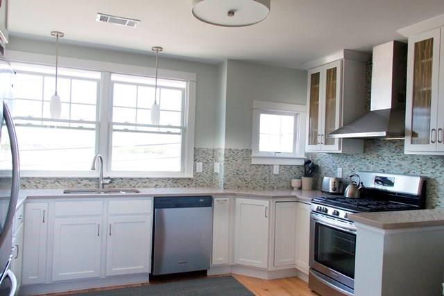 Building Photo - 232 Sand Hill Cove Rd
