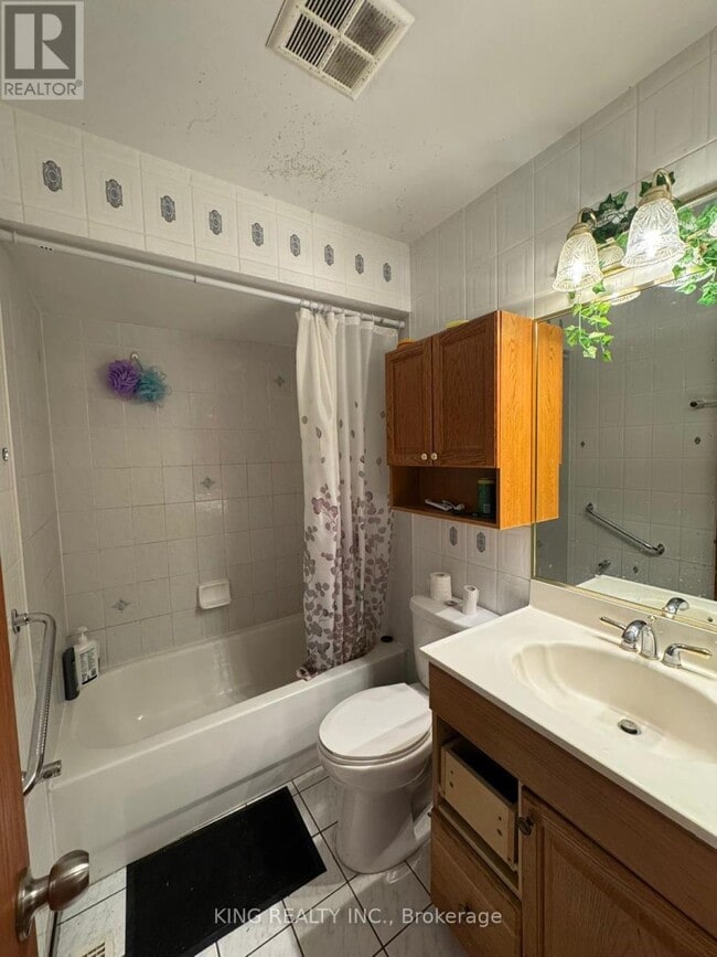 Building Photo - 10 Torada Ct