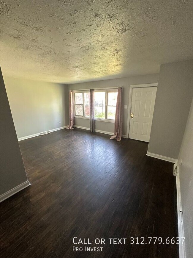 Foto del edificio - Beautiful 3 bed 2 bath single family home!