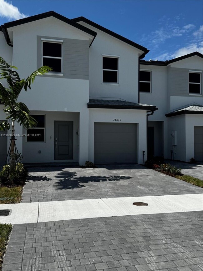 Building Photo - 35836 SW 178th Ct