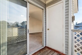 Building Photo - 115 Roane Dr