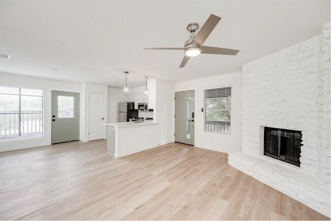 Building Photo - 908 Cougar Cove