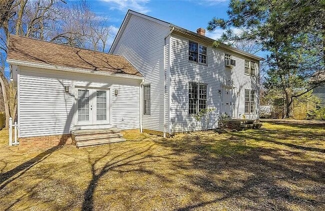 Building Photo - 22325 Fairmount Blvd