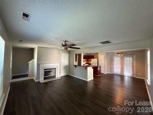 Building Photo - 1601 Elk Creek Ct
