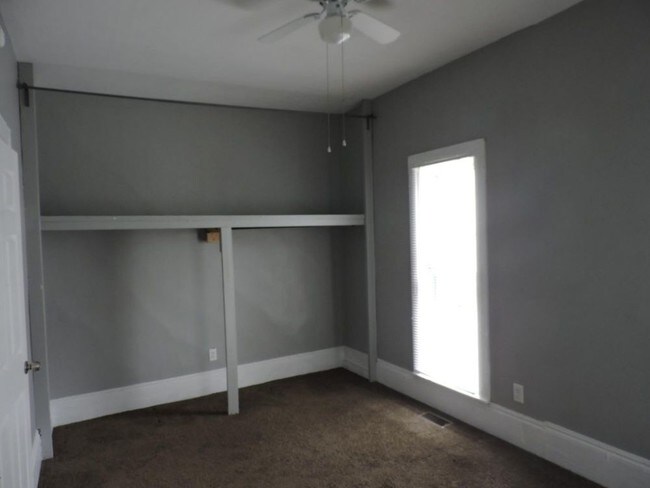 Foto del edificio - 407 4th St NW