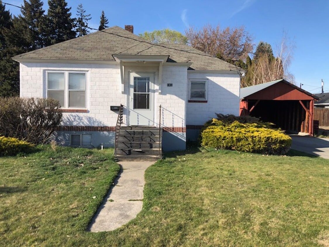 Primary Photo - 1402 Walnut St. Wenatchee