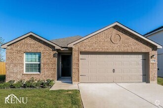 Building Photo - 101 Fox Glen Trl