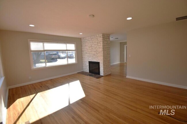 Foto del edificio - 1327 S Leadville Ave