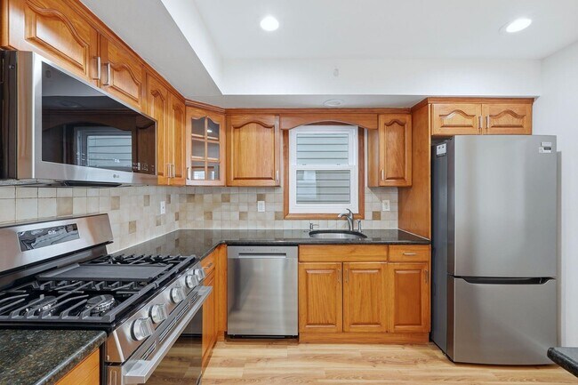 Foto del edificio - 1151 51st St