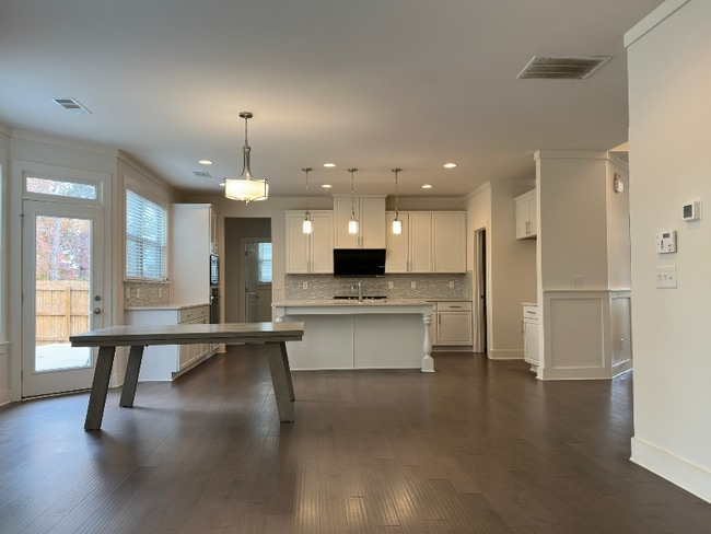 Building Photo - 987 Halletts Peak Pl