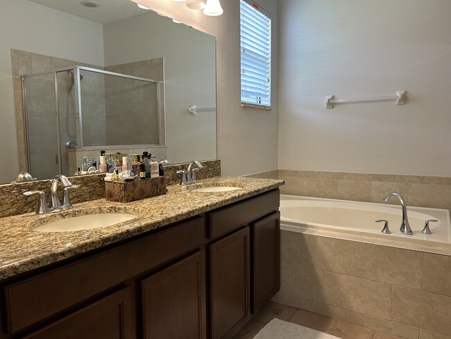 Building Photo - 2856 Spring Breeze Way